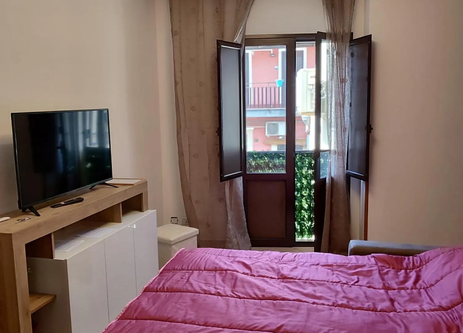Le Case Del Cortile Κατάνια 0*,